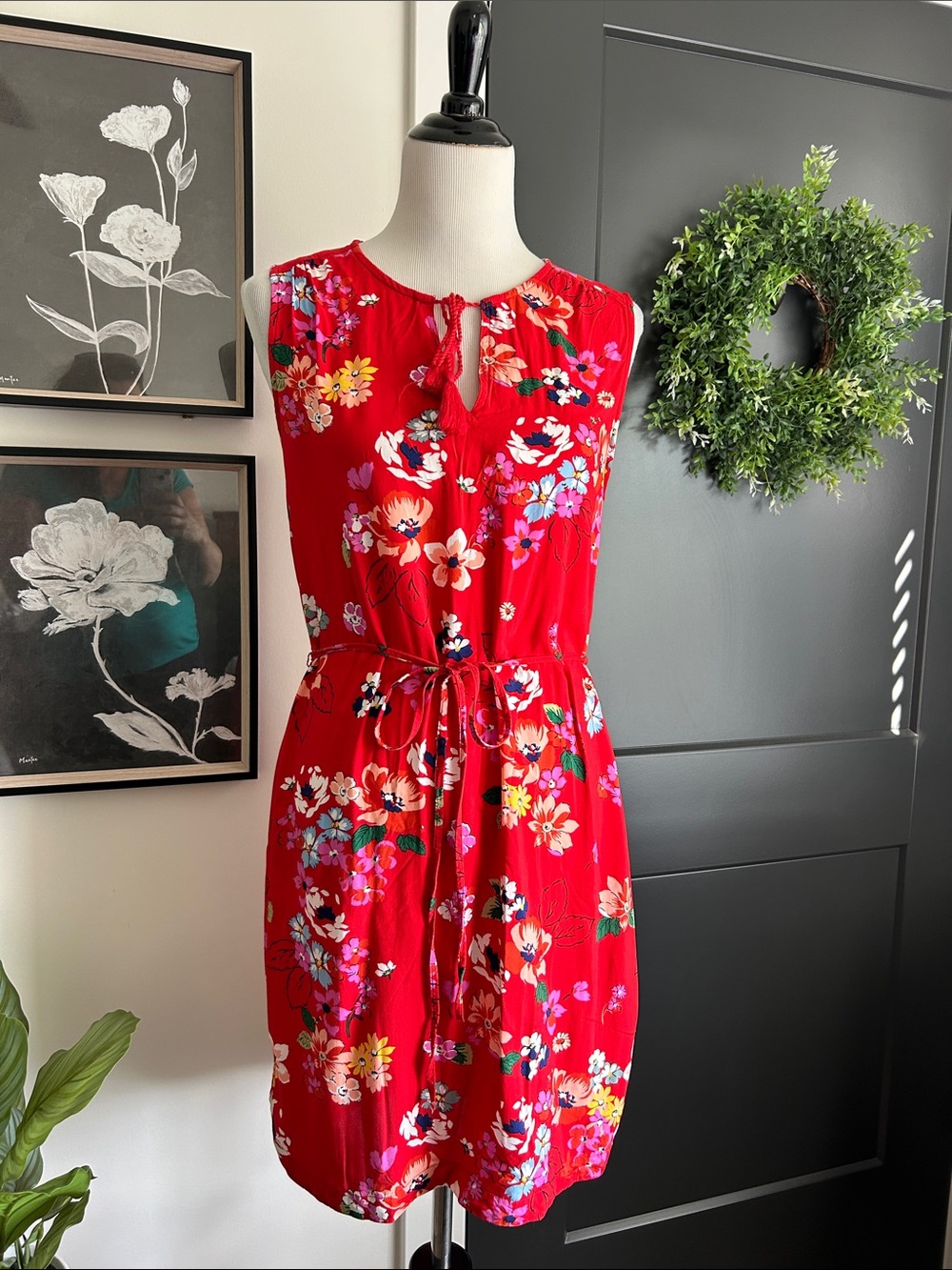 🌺🌹🍃 M vibrant Red peach pink navy white Floral Tie-Waist Sleeveless Dress